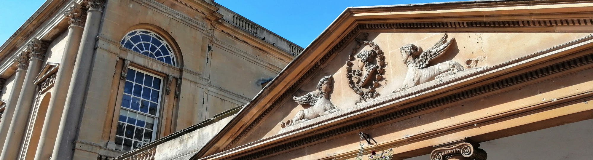 Prendre un bain de foule aux bains romains de Bath